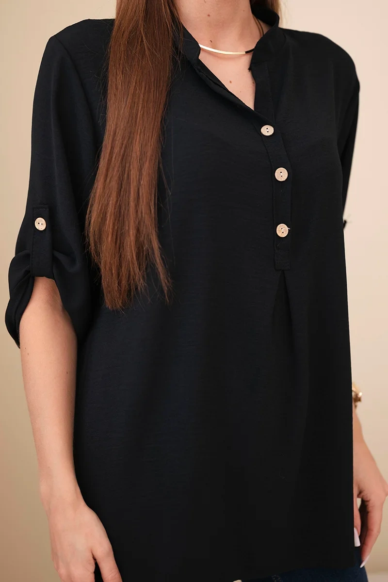 Blouse with a longer back black