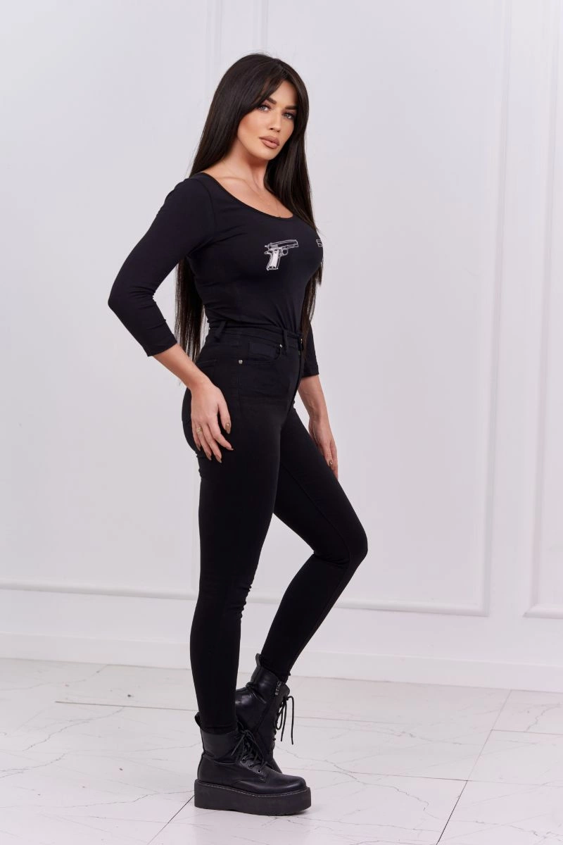 Kesi Body blouse with pistols print black
