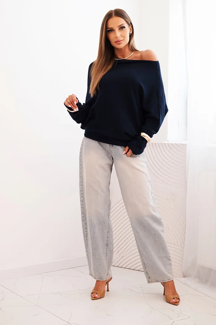 Kesi Włoski Women's asymmetrical batwing viscose sweater navy blue