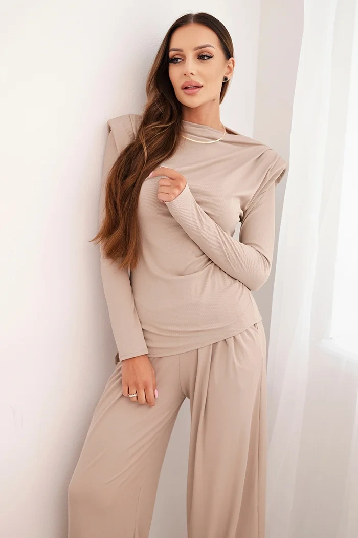 Kesi Włoski Women&#039;s cotton set with a blouse and wide-leg pants beige