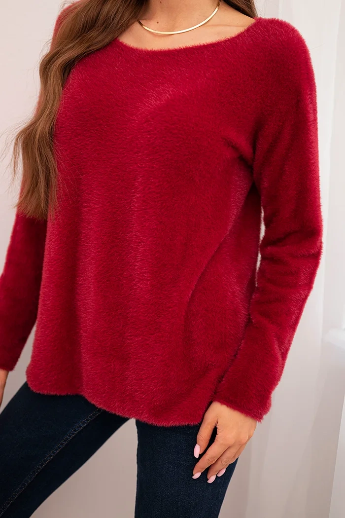 Kesi Włoski Women's sweater made of soft knit with a round neckline burgundy