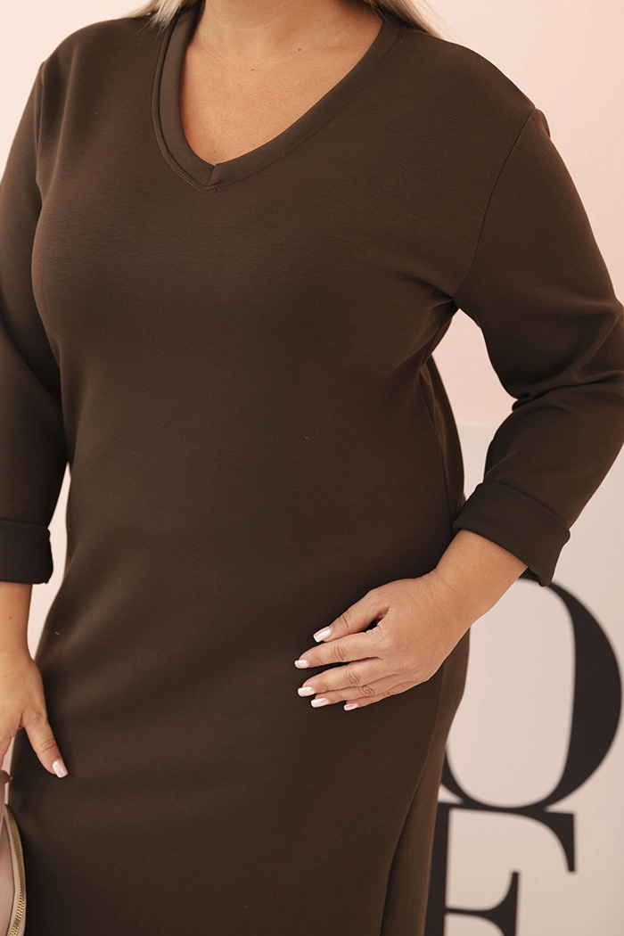 Kesi Włoski Plus Size women's dress with a V-neck and sleeve butter color brown