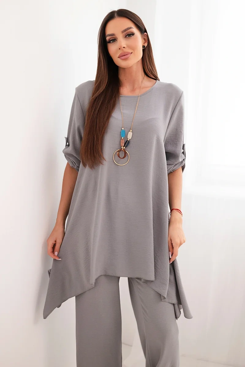 Set of blouse + trousers with pendant gray color