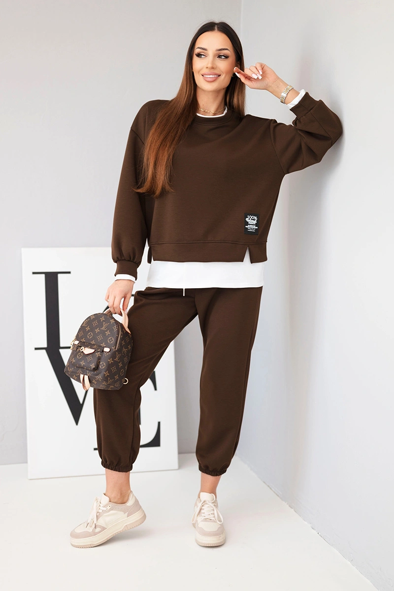 Kesi Włoski Women's set with a loose sweatshirt and sweatpants brown