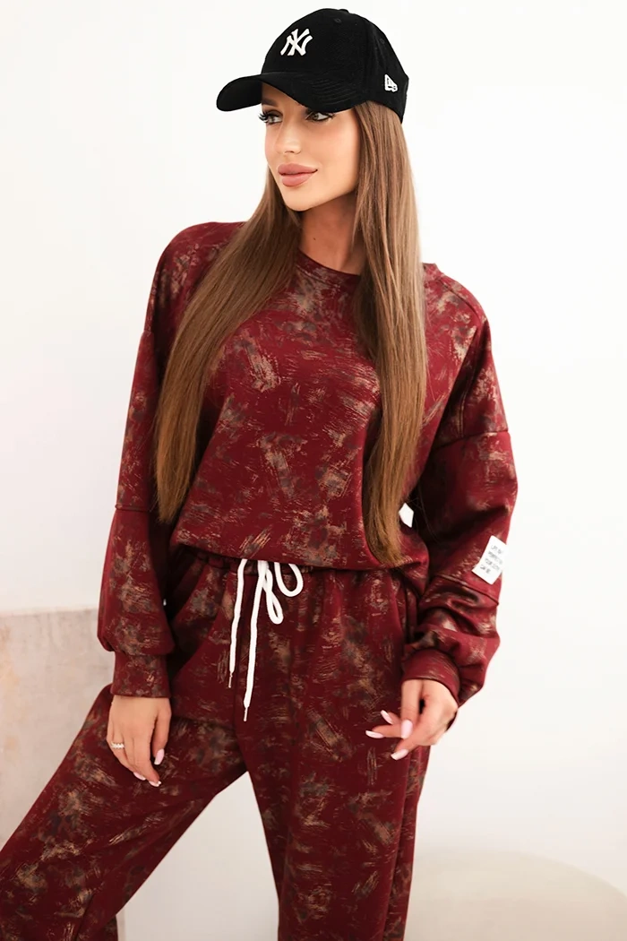 Kesi Włoski Women's oversized tracksuit set made of viscose with a longer sweatshirt and a faded effect burgundy