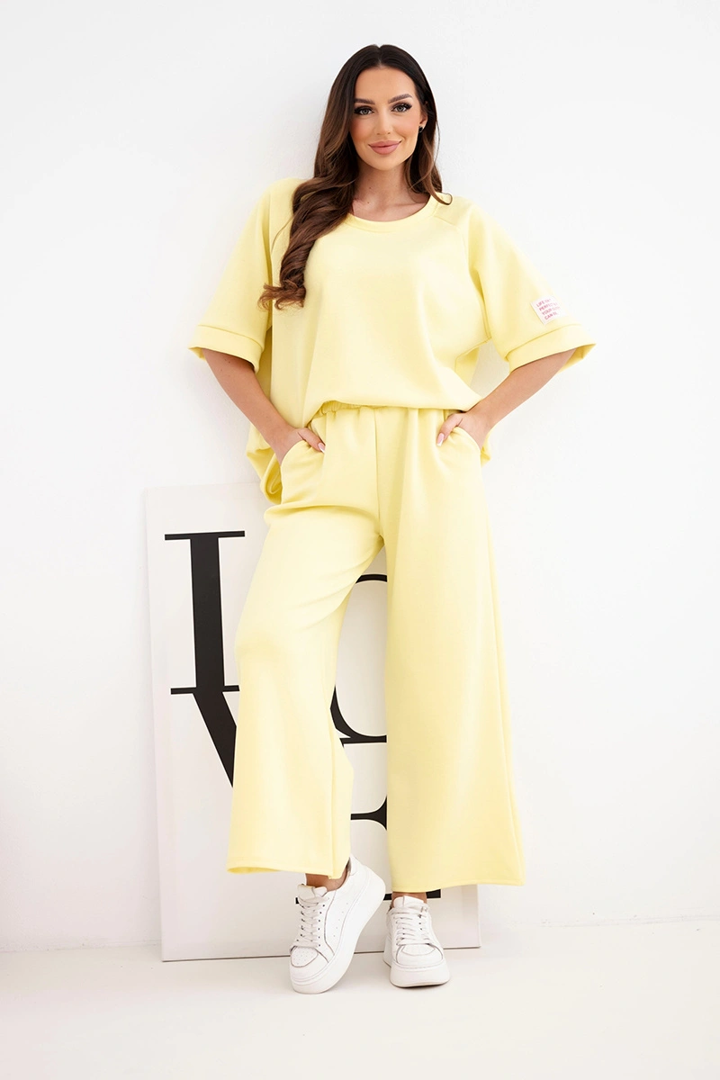 Дамски комплект от вискоза Kesi: суитшърт и широки панталони
