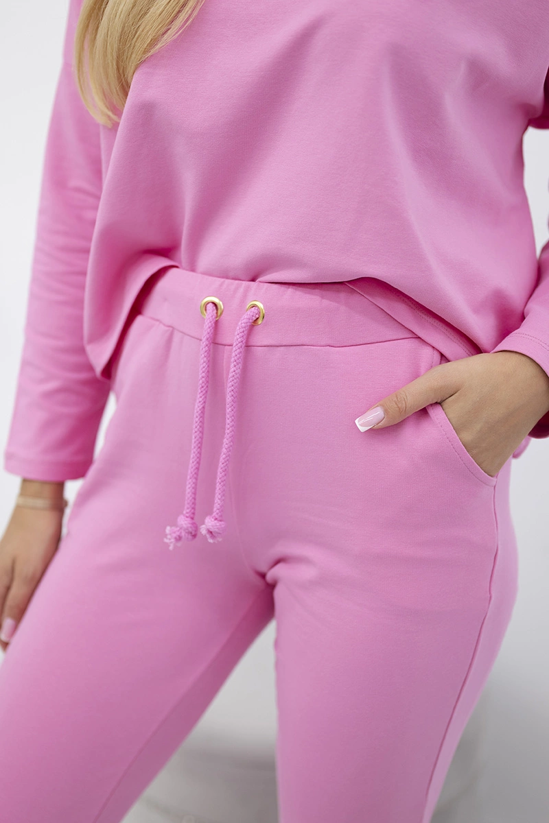 Set with an oversized blouse in light pink color