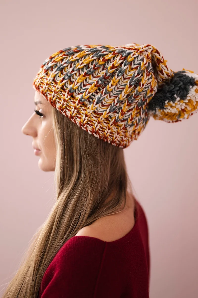 Kesi Cap with a pompom Maria K335 mustard