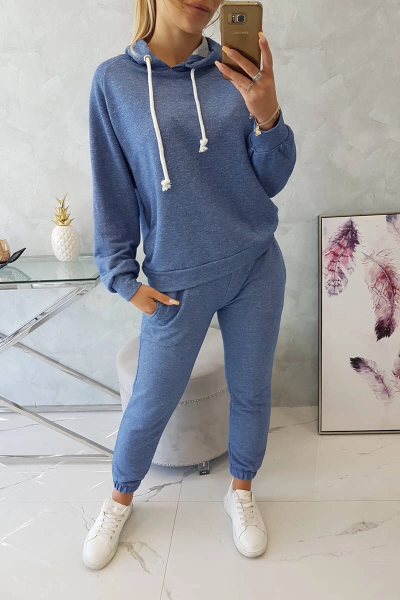 Hoodie complete with jeans
