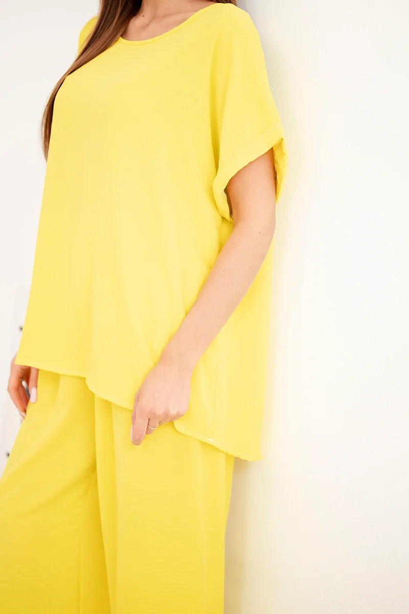 Kesi dámsky plus size set s blúzkou a širokými nohavicami žltý