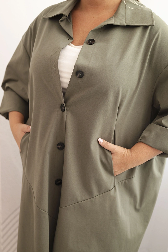Kesi Włoski Dámska narzutka Plus Size Punto z bavlnou a gombíkmi khaki