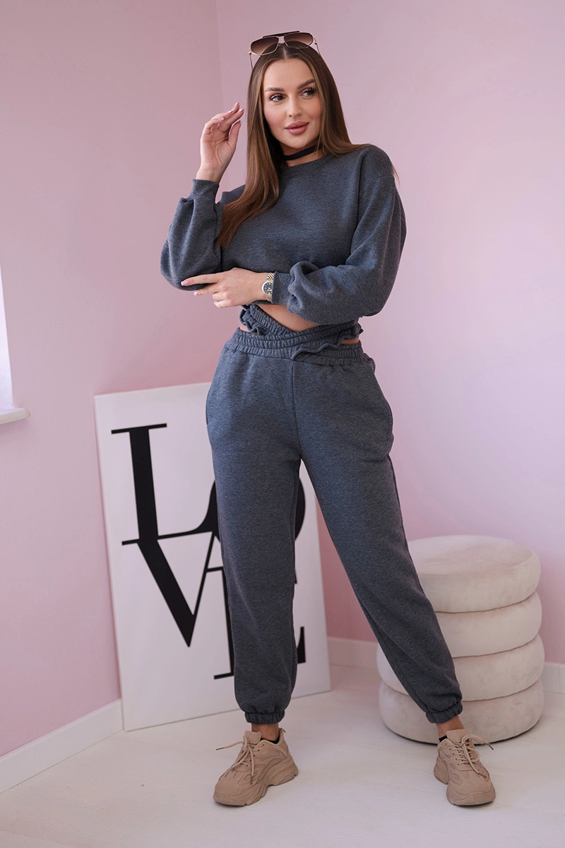 Insulated set with short sweatshirt made of graphite