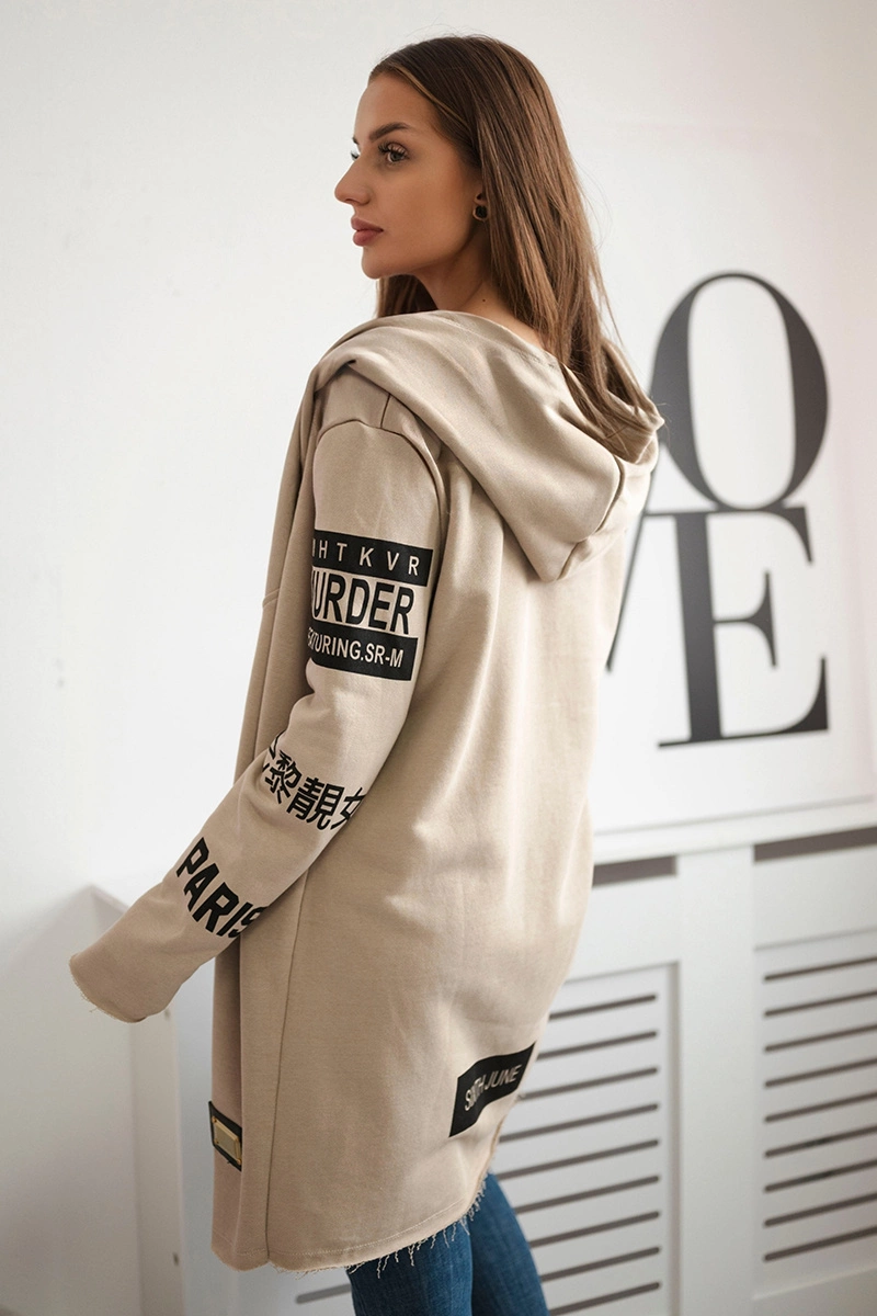 Coat with beige subtitles