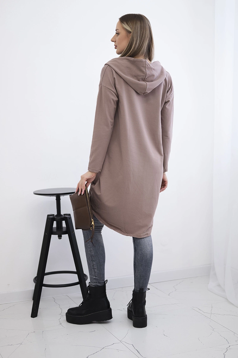 Sweatshirt with long back and mocha hood
