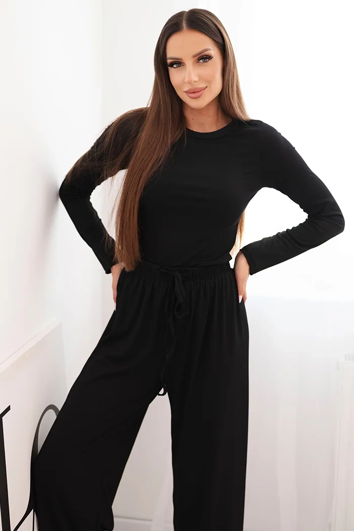 Kesi Włoski Women's viscose set with a blouse and wide trousers black