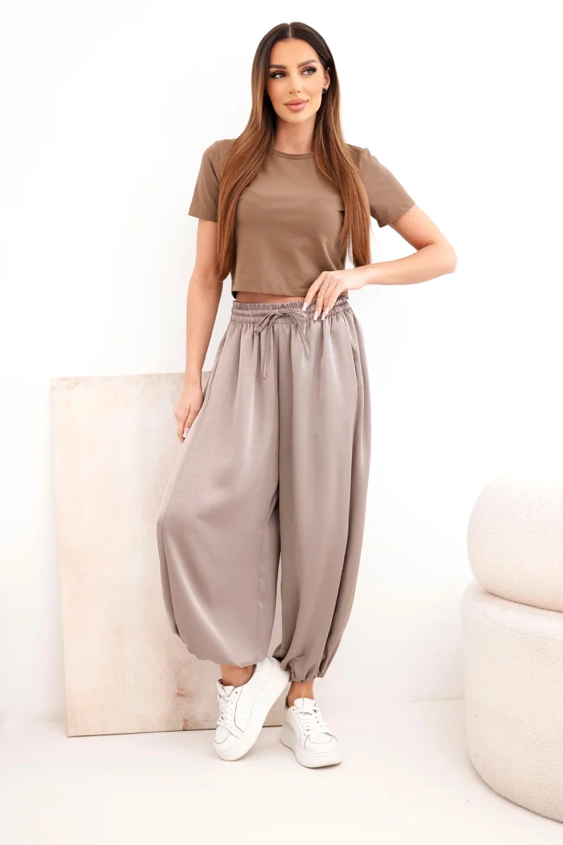 Дамски широки панталони с еластична талия