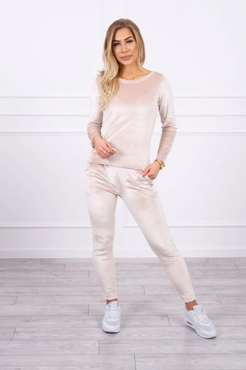 Велурен комплект Kesi с волани на гърба, бежов