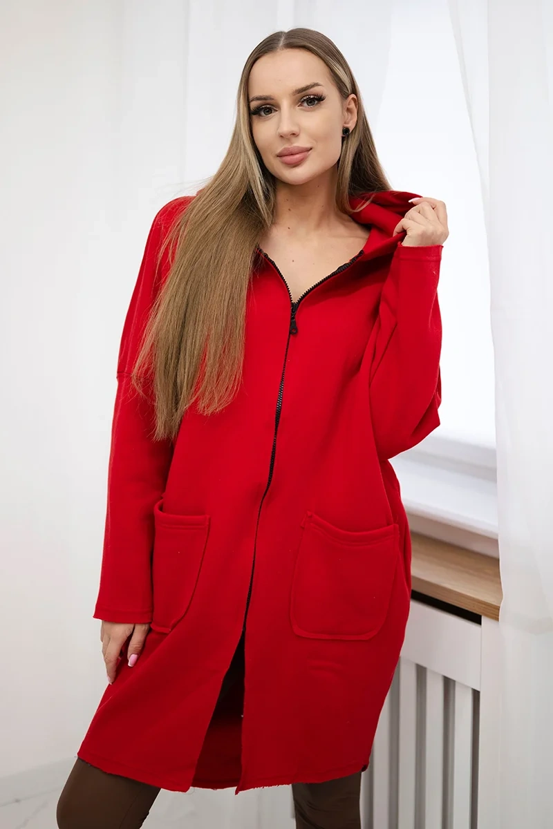 Insulated sweatshirt with a longer back part red