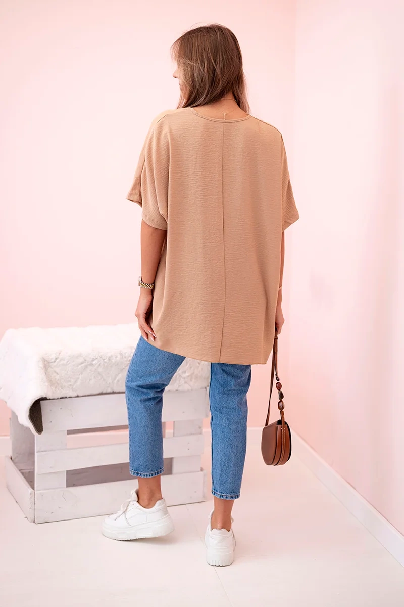 Kesi Włoski Oversized blouse with pendant Camel