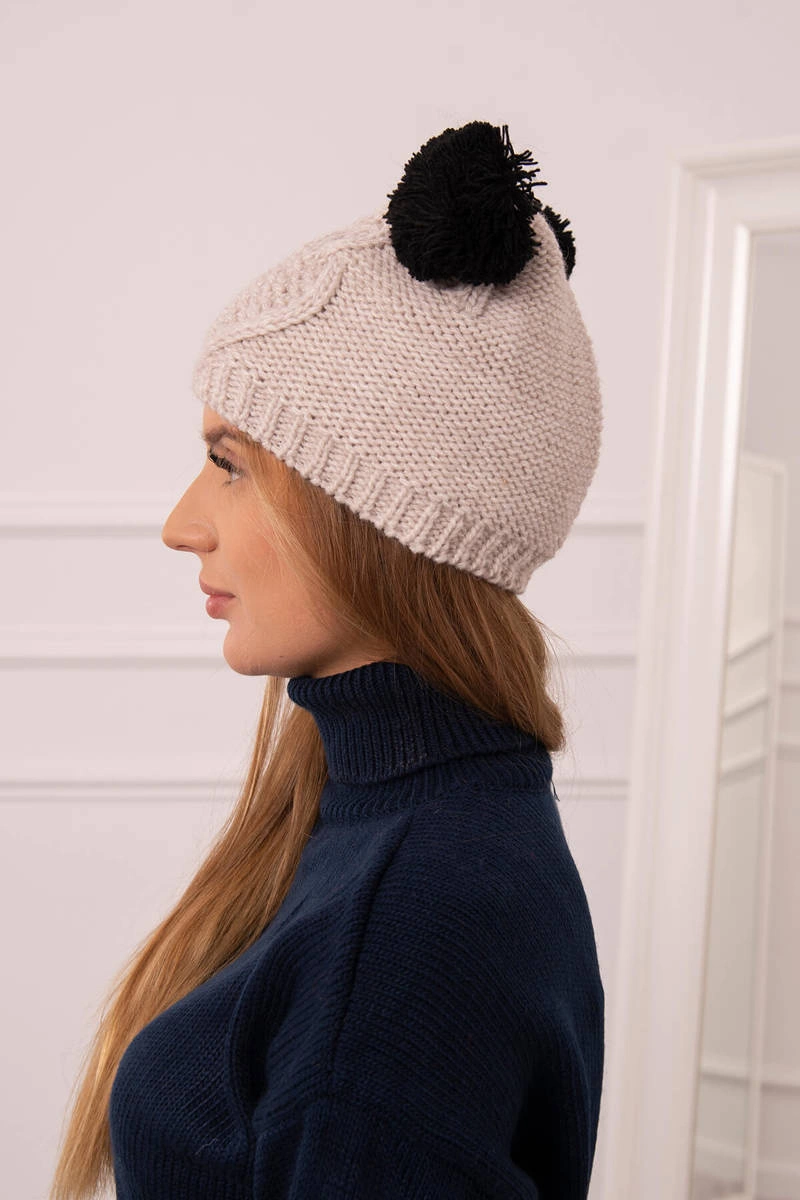 Kesi Cap with fleece 2 pompoms K291 beige