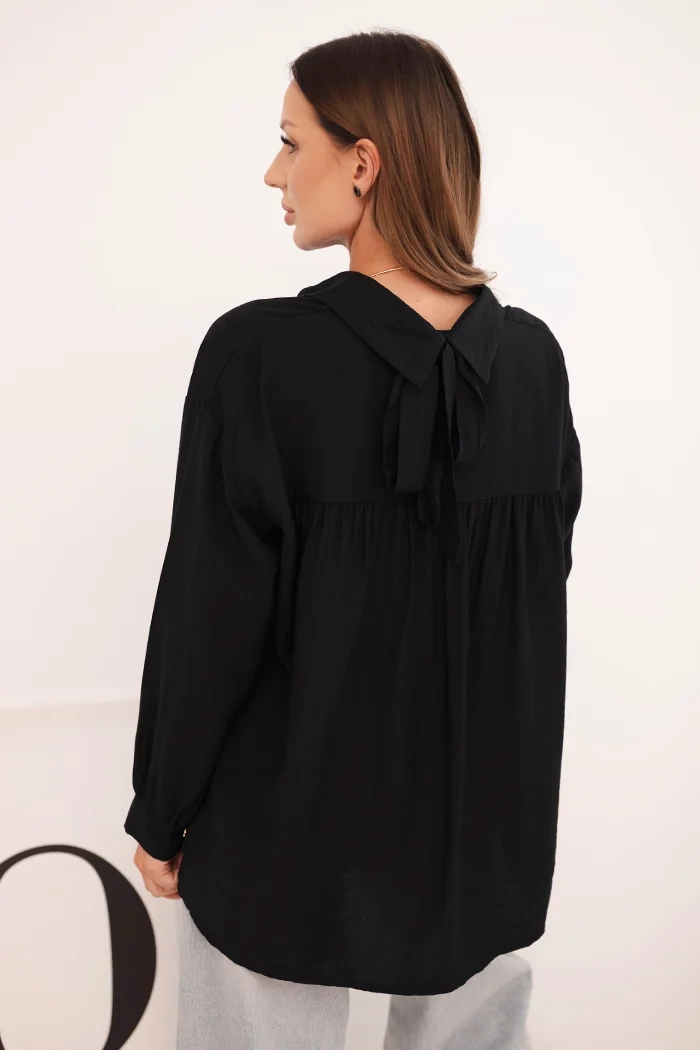 Kesi Włoski Elegant women's shirt made of viscose with decorative buttons black