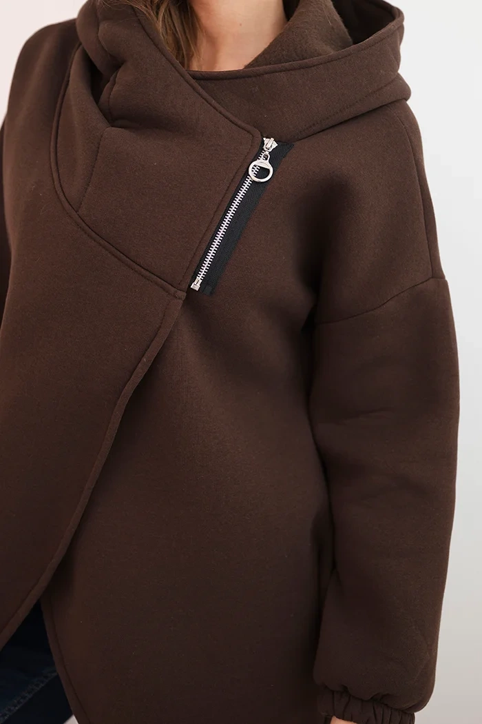 Kesi Włoski Women's insulated hoodie with an asymmetrical zipper brown