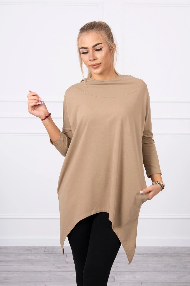 Kesi Sweatshirt with a print of wings camel