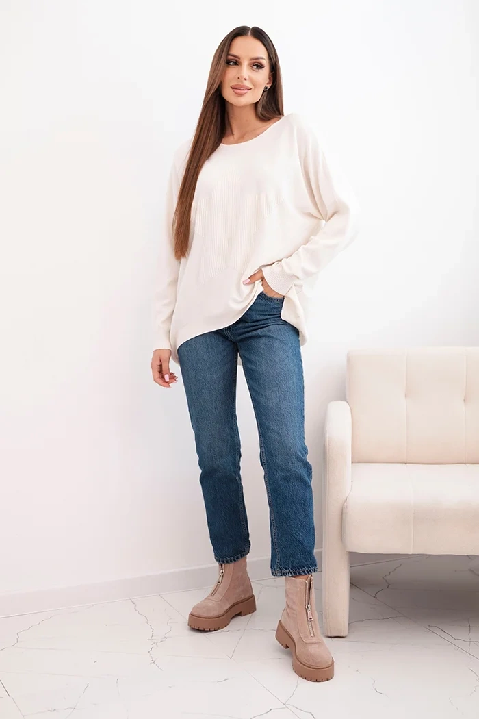 Kesi Włoski Women's sweater with a longer back and embossed star beige