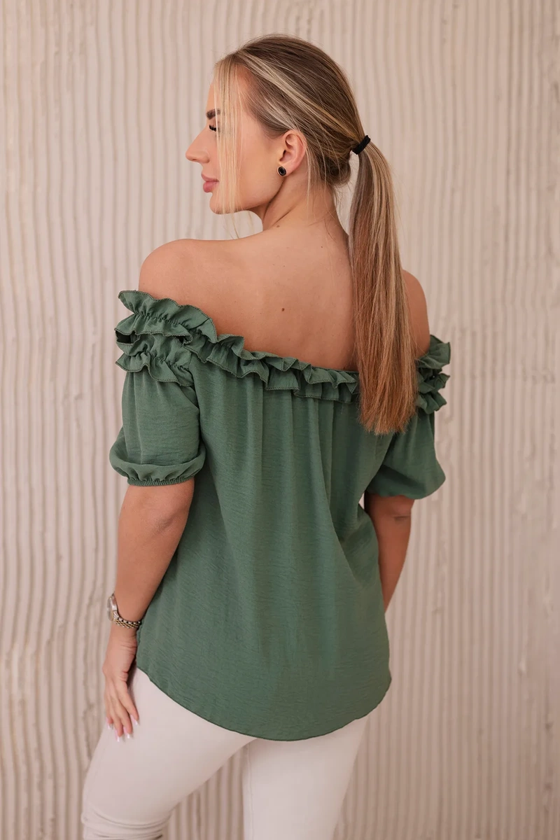 Spanish blouse with a small khaki ruffle