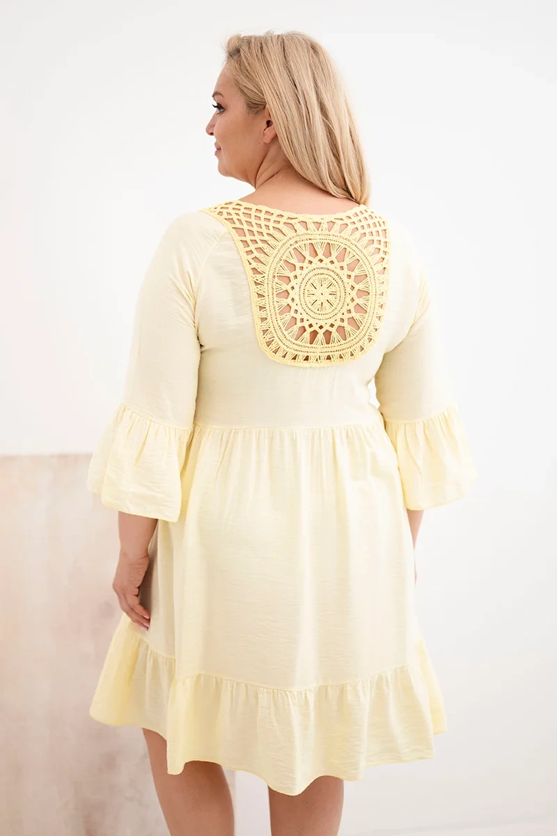 Kesi žlté plus size šaty z viskózy s výšivkou