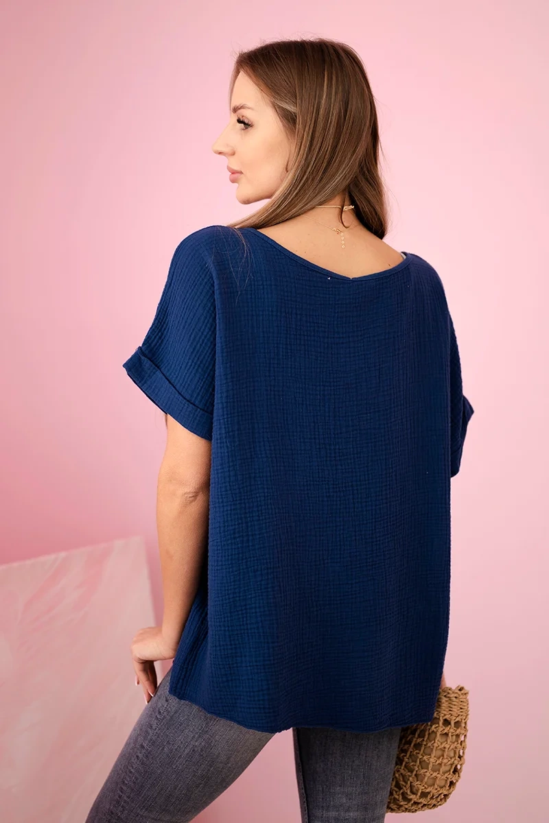 Kesi Włoski Muslin blouse with a necklace navy blue