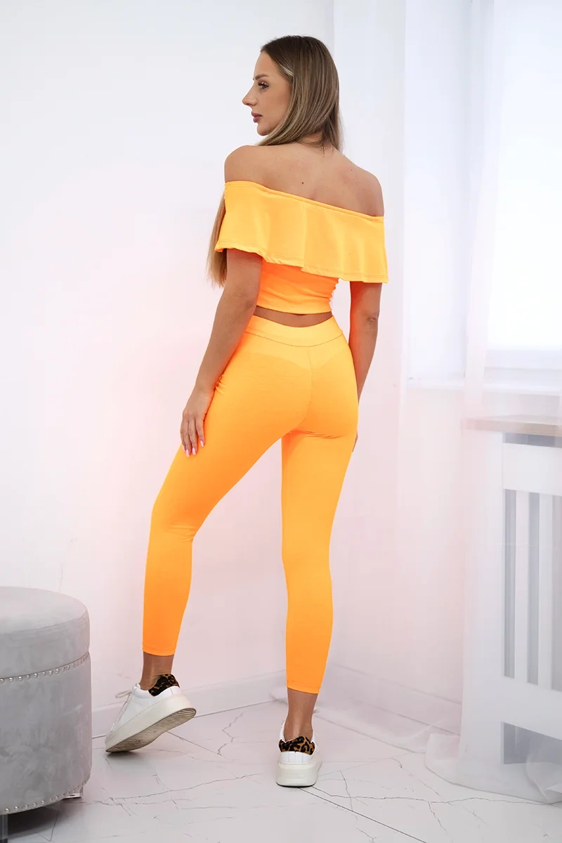 Set with orange neon ruffle