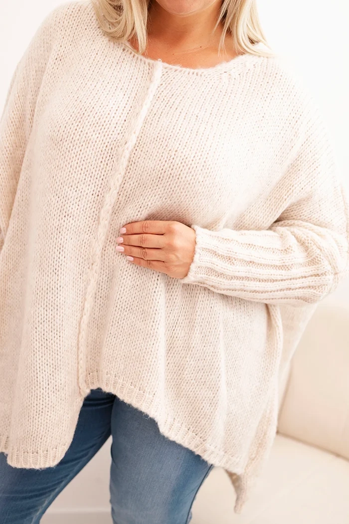 Kesi Włoski Women&#039;s Plus Size sweater with acrylic in a loose fit and 3/4 sleeves beige