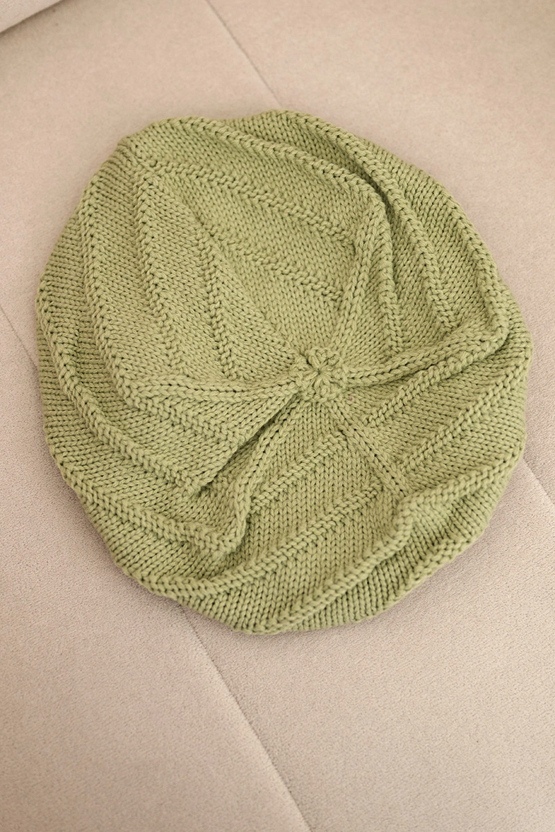 Dámska zimná vlnená čiapka Kesi K378 khaki