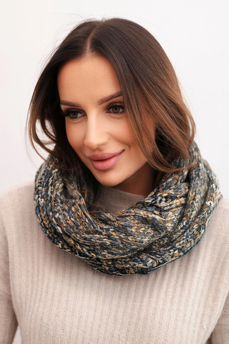 Дамски дебел зимен шал на пъстри шарки