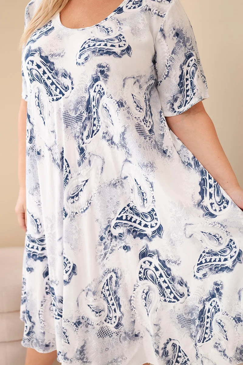 Plus-size dámske viskózové šaty Kesi