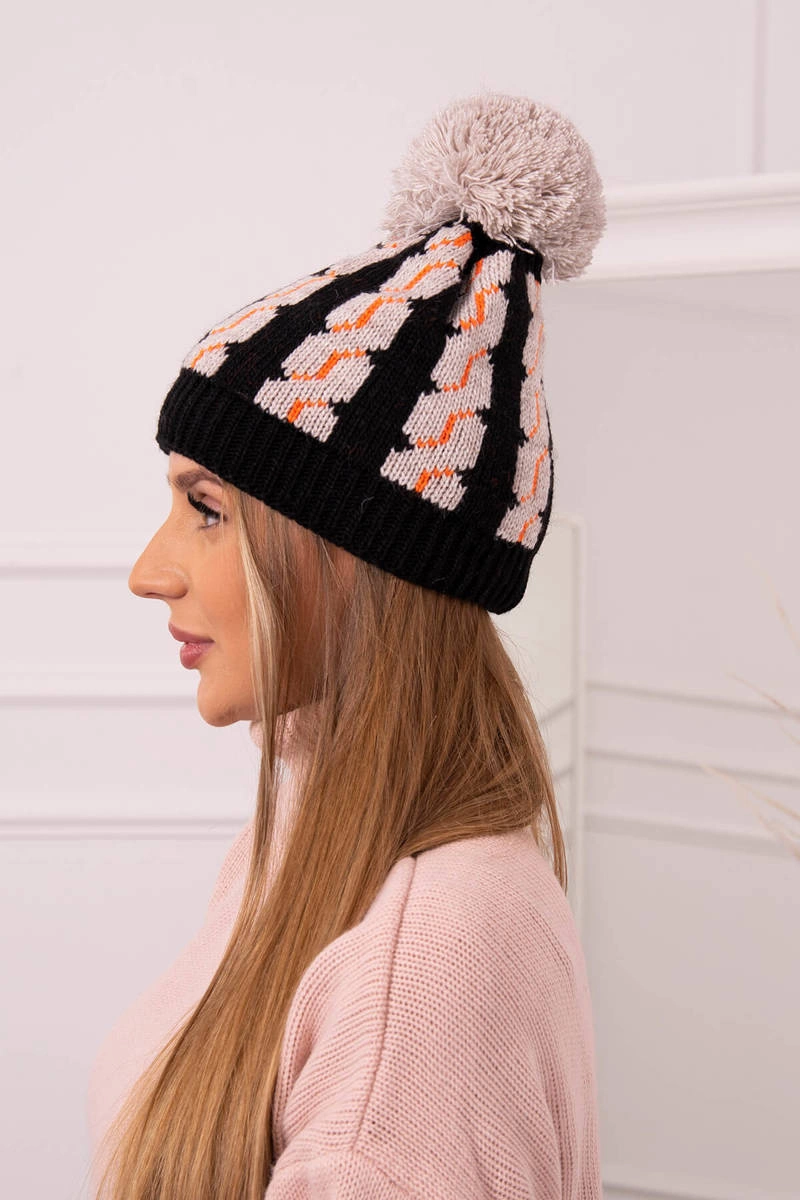 Kesi Cap with a pompom Rozalia K323 beige+black