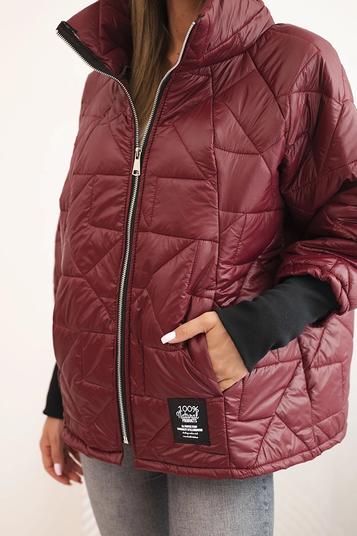 Kesi Włoski Quilted women's jacket with a short cut and a stand-up collar burgundy