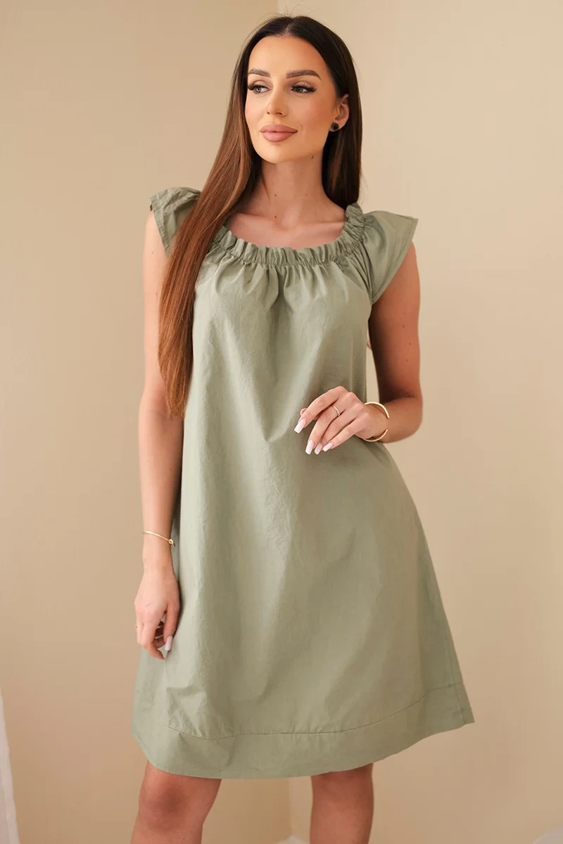 Дамска памучна рокля с накъдрено деколте и волани, каки