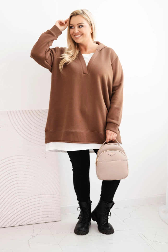 Kesi Women's insulated Plus Size hoodie with a V-neck brown