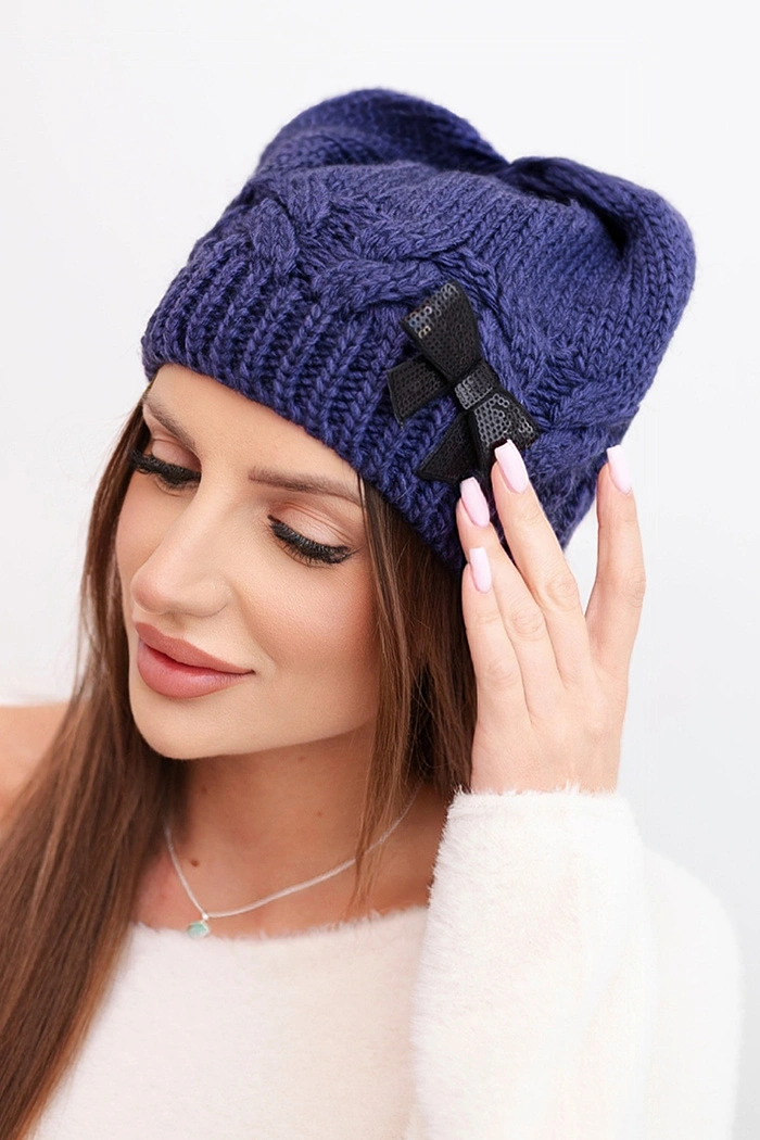 Дамска зимна шапка с декоративна панделка K438