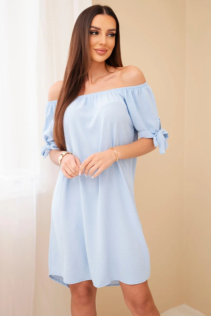 Kesi Šaty 3320 svázané na rukávech Barva: Modrá, Velikost: UNI