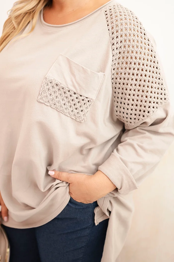 Kesi Włoski Plus Size women's cotton blouse with print beige