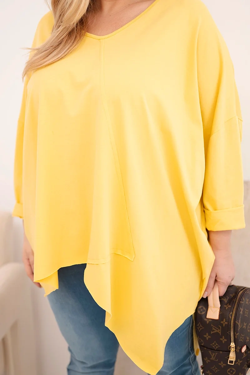 Dámska plus size blúzka s asymetrickým lemom