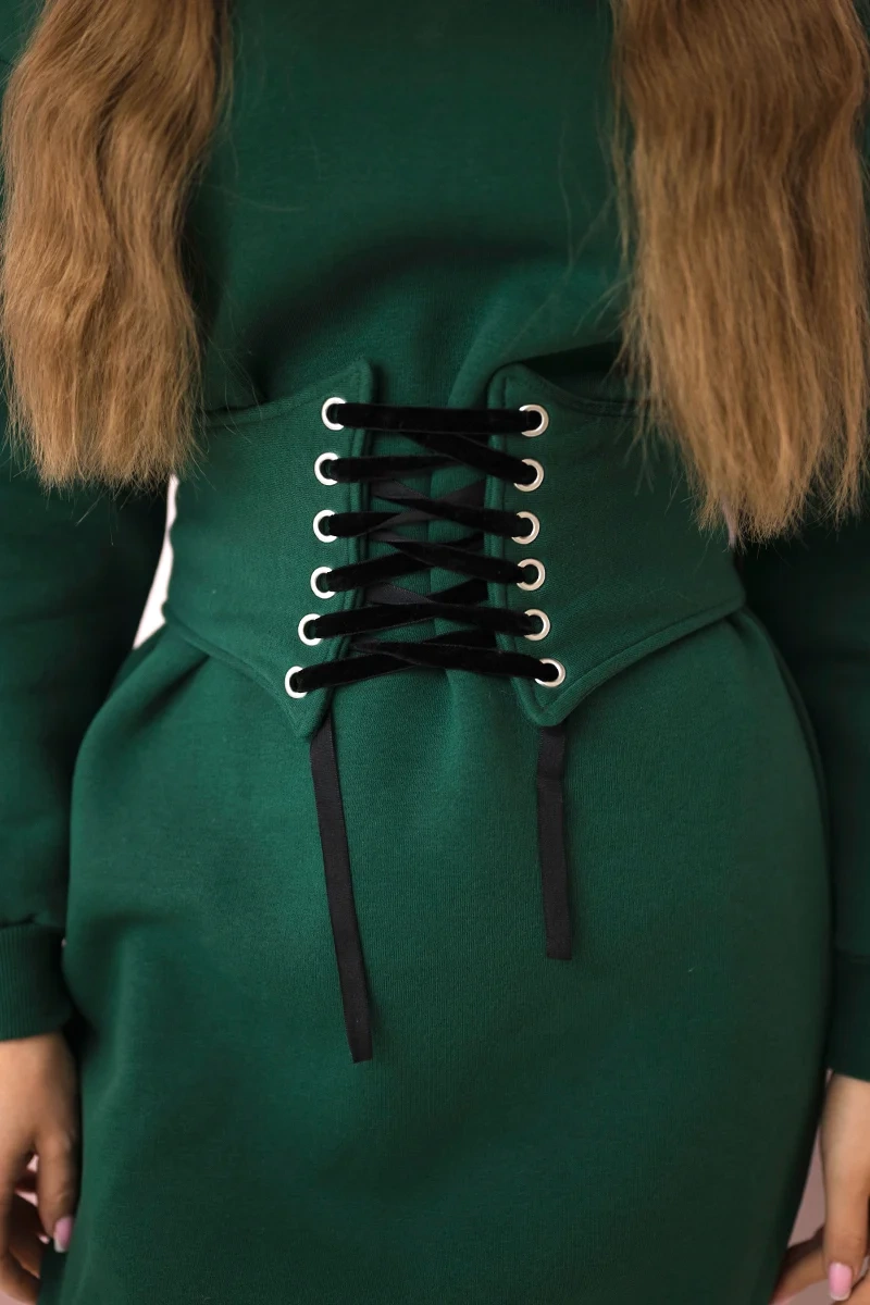 Insulated dress with a decorative belt in dark green color