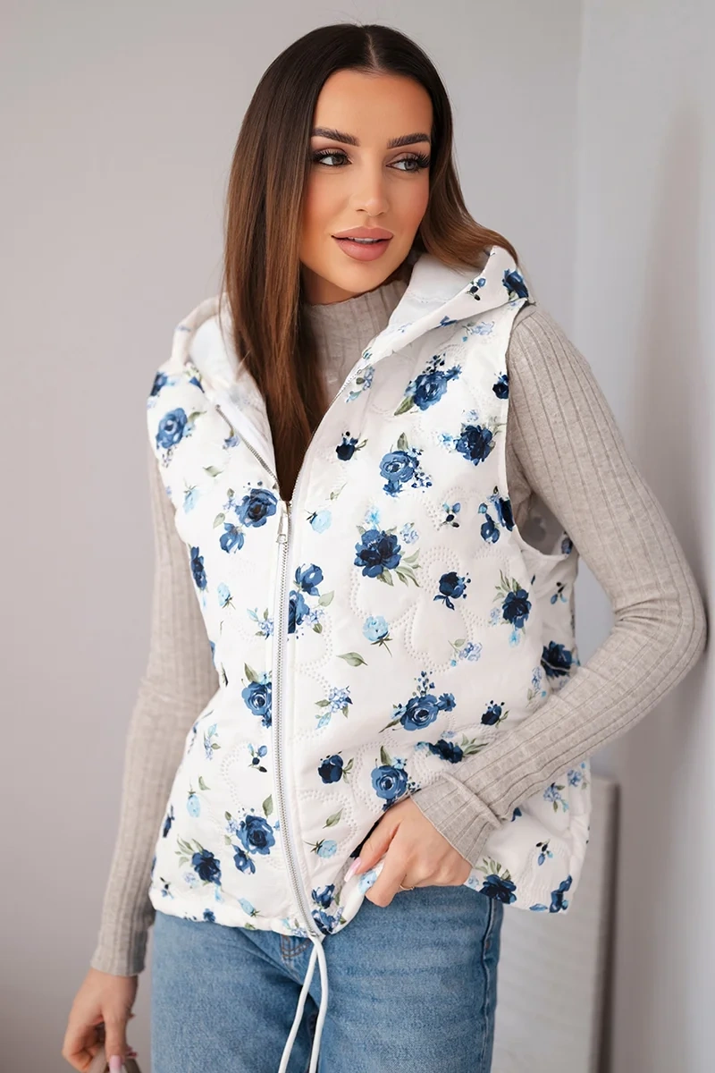 Дамски капитониран елек с качулка и флорален принт