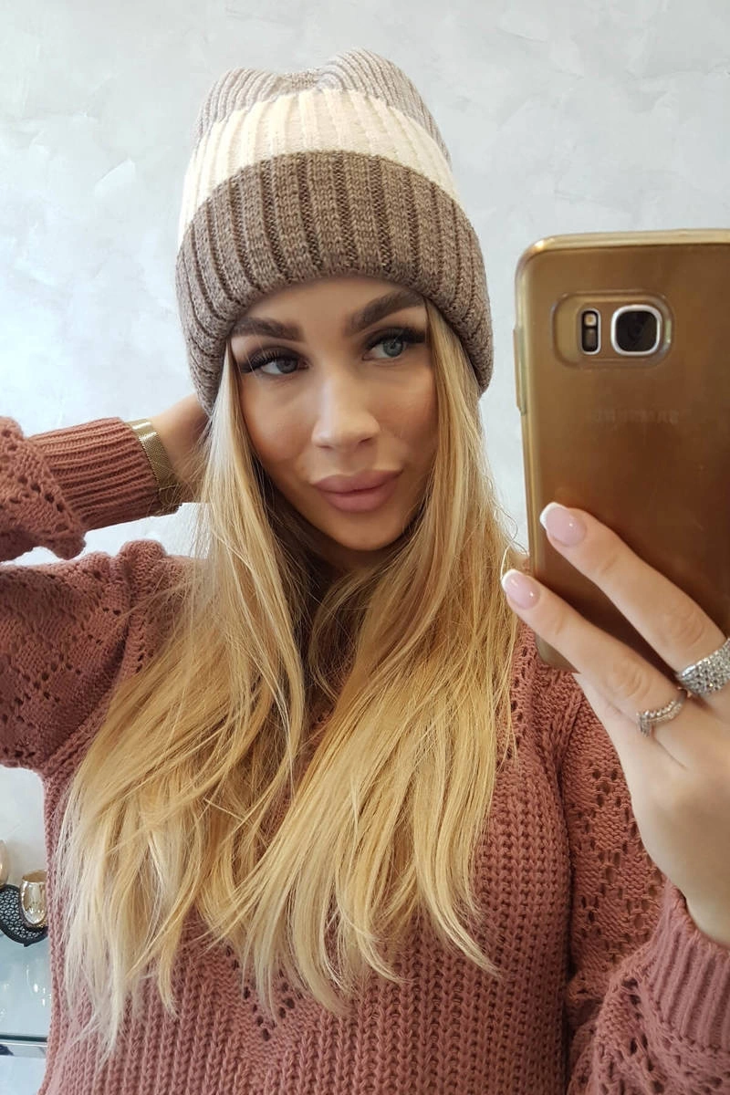 marka niezdefiniowana Cap with fleece Bojana K265 dark beige+white+light beige