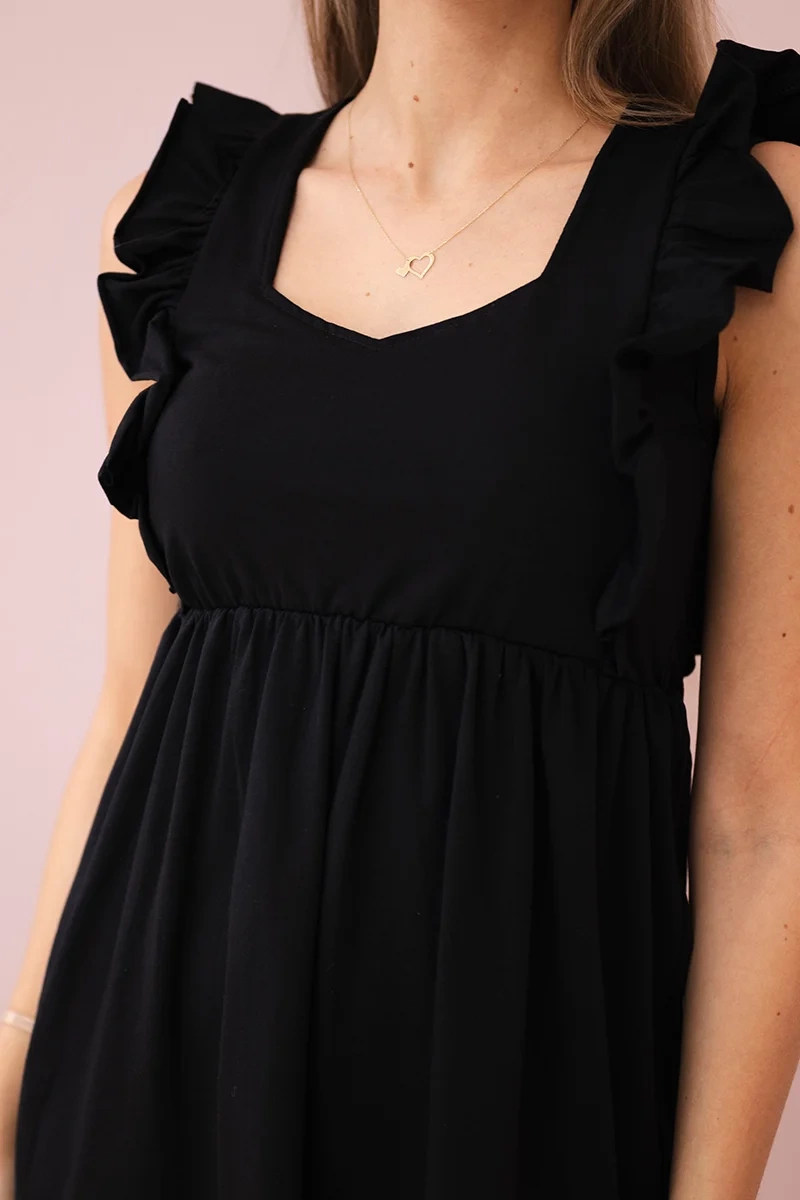 Dress with ruffles on the sides black