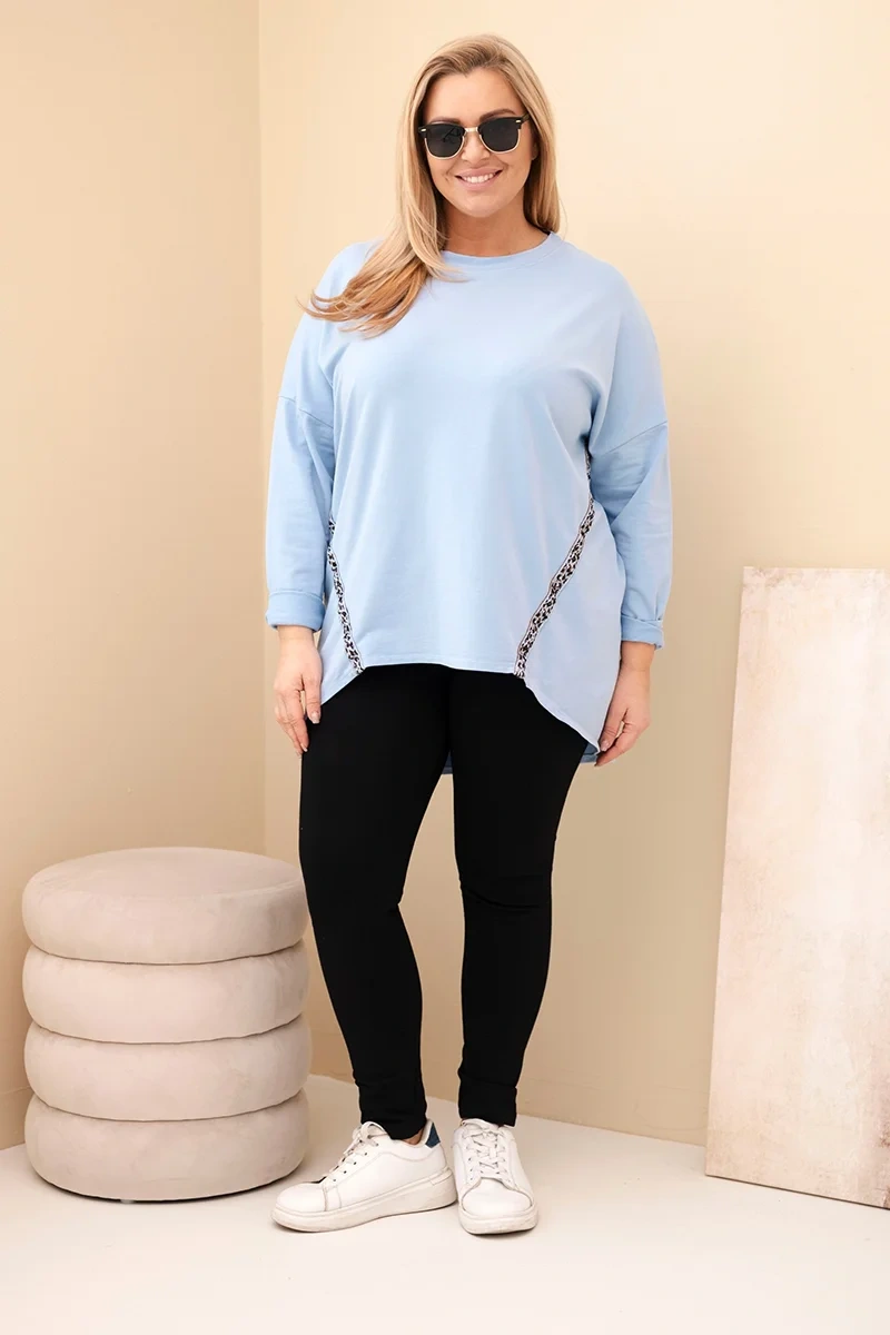 Kesi Dámska blúzka Plus Size bavlnená s vyhrnutým rukávom a leopardím pásom modrá