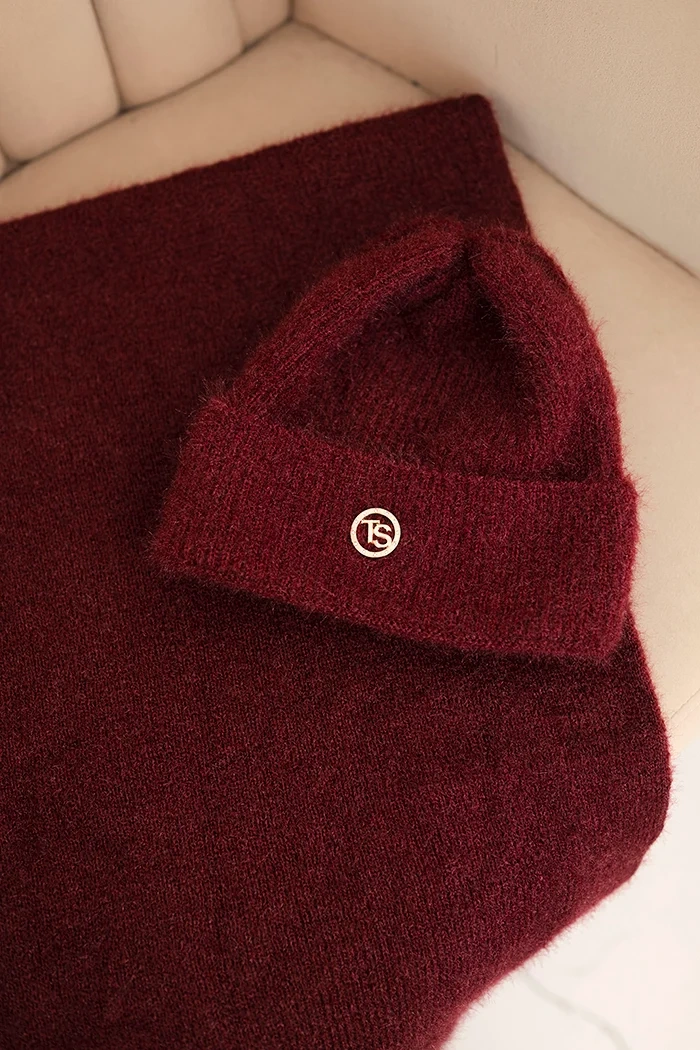 Kesi Ladies' set with a hat and a scarf made of soft knit burgundy